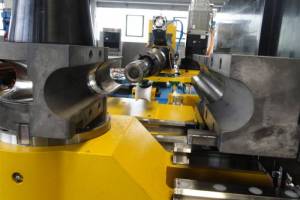 CNC stroj za krivljenje cevi (7)