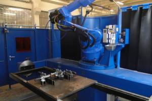 Stroj za robotsko varjenje (3)